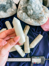 Load image into Gallery viewer, Afghan Jade Point