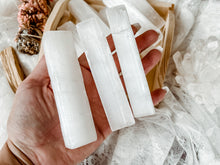 Load image into Gallery viewer, Selenite Wand