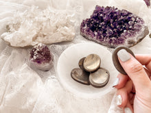 Load image into Gallery viewer, Pyrite Worry Stone