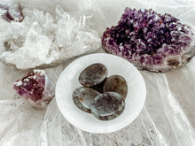 Load image into Gallery viewer, Labradorite Worry Stone
