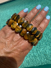 Load image into Gallery viewer, Faceted Tiger Eye Bracelet
