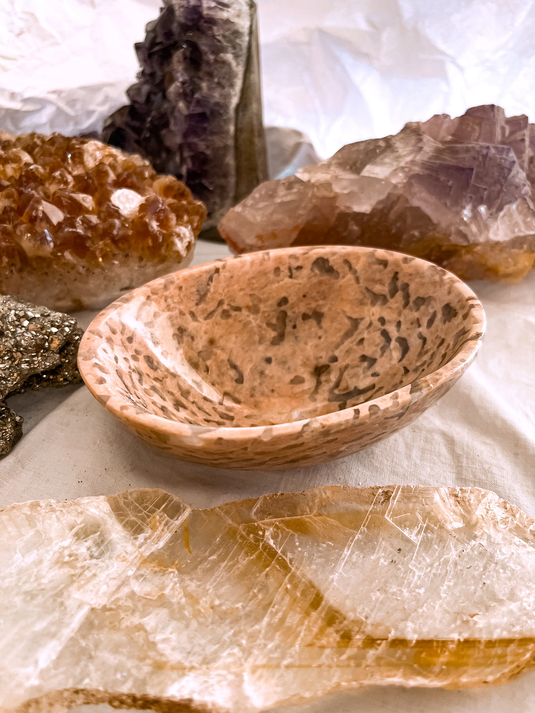Moonstone Smokey Bowl