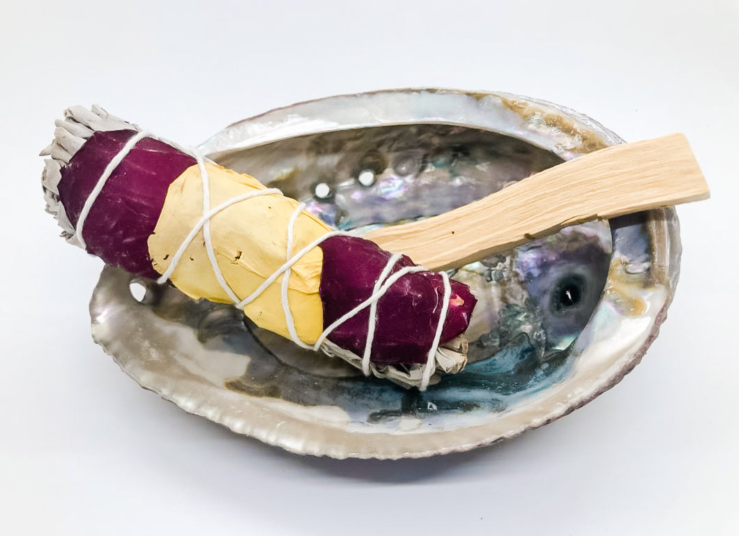 Smudge Bundle White Sage Mixed Petal, Palo Santo, & Abalone Shell Set