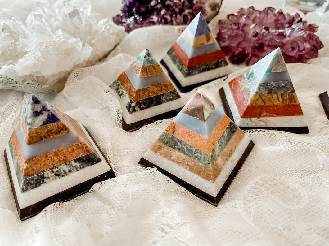 7 layer (Crystal)bean dip Pyramid